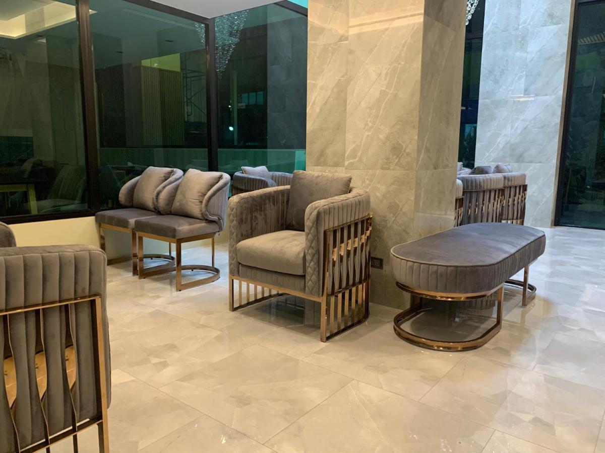 Thana Wisut Hotel Bangkok Exterior photo