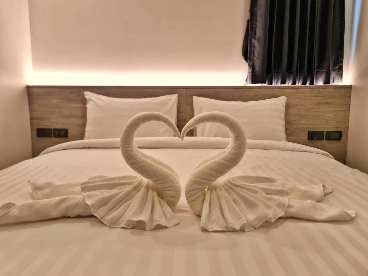 Thana Wisut Hotel Bangkok Exterior photo